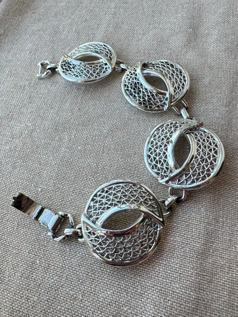 Vintage Sarah Coventry Silver Tone Openwork Link Bracelet 7.25” Signed
